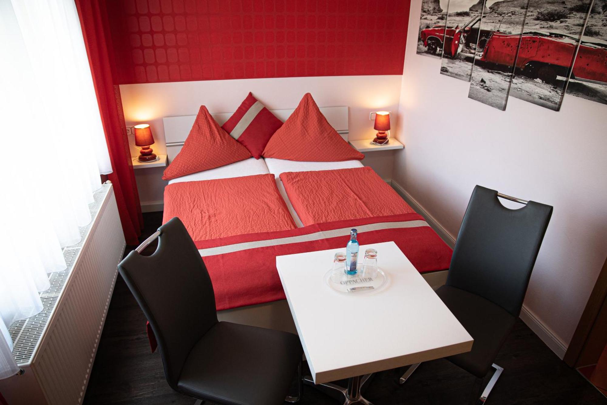 Pension Rüssel-Pub Sangerhausen Zimmer foto